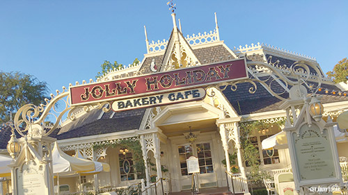 Jolly Holiday cafe in Disneyland 